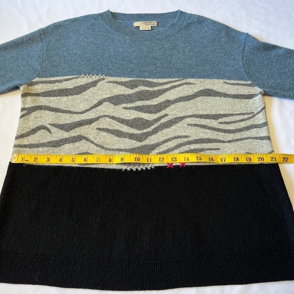 Label + Thread Luxe Anti-mix crew tiger print wool and cashmere sweater - Picture 5 of 11